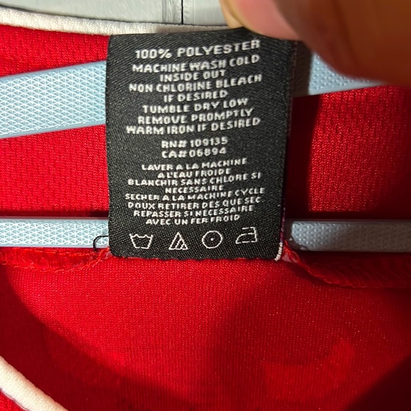 Red Chicago Bulls Team Logo Button Down Tee - Picture 4 of 4